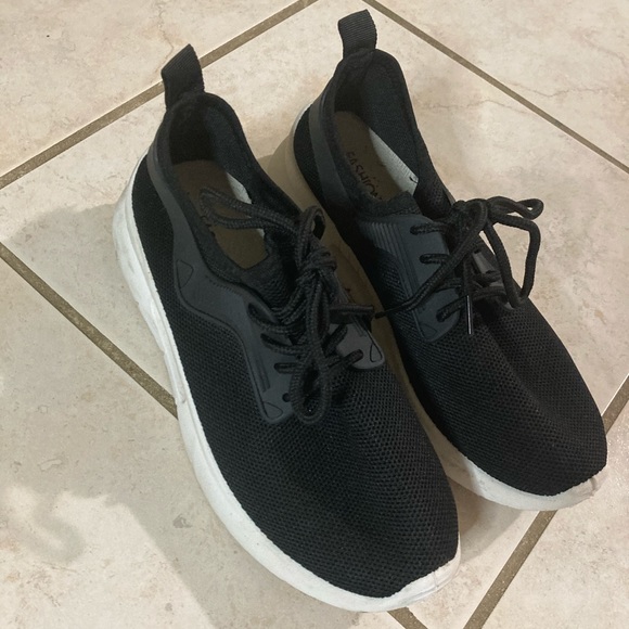 Cozy Fashion Nova Runners - Picture 2 of 6